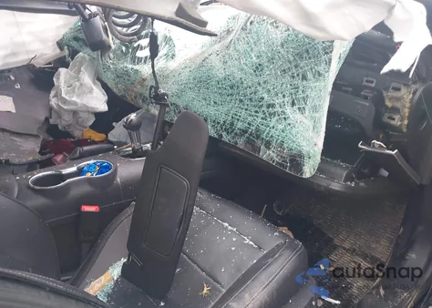 2018 Ford Mustang Ecoboost z USA, uszkodzony, nr VIN 1FA6P8TH5J5121171